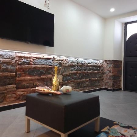 Tiziano'S Home คาตาเนีย ภายนอก รูปภาพ